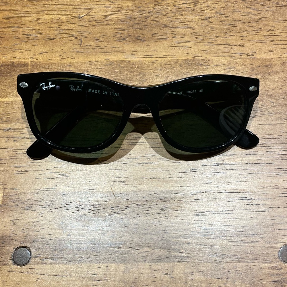 Ray-Ban Wayfarer Sunglasses